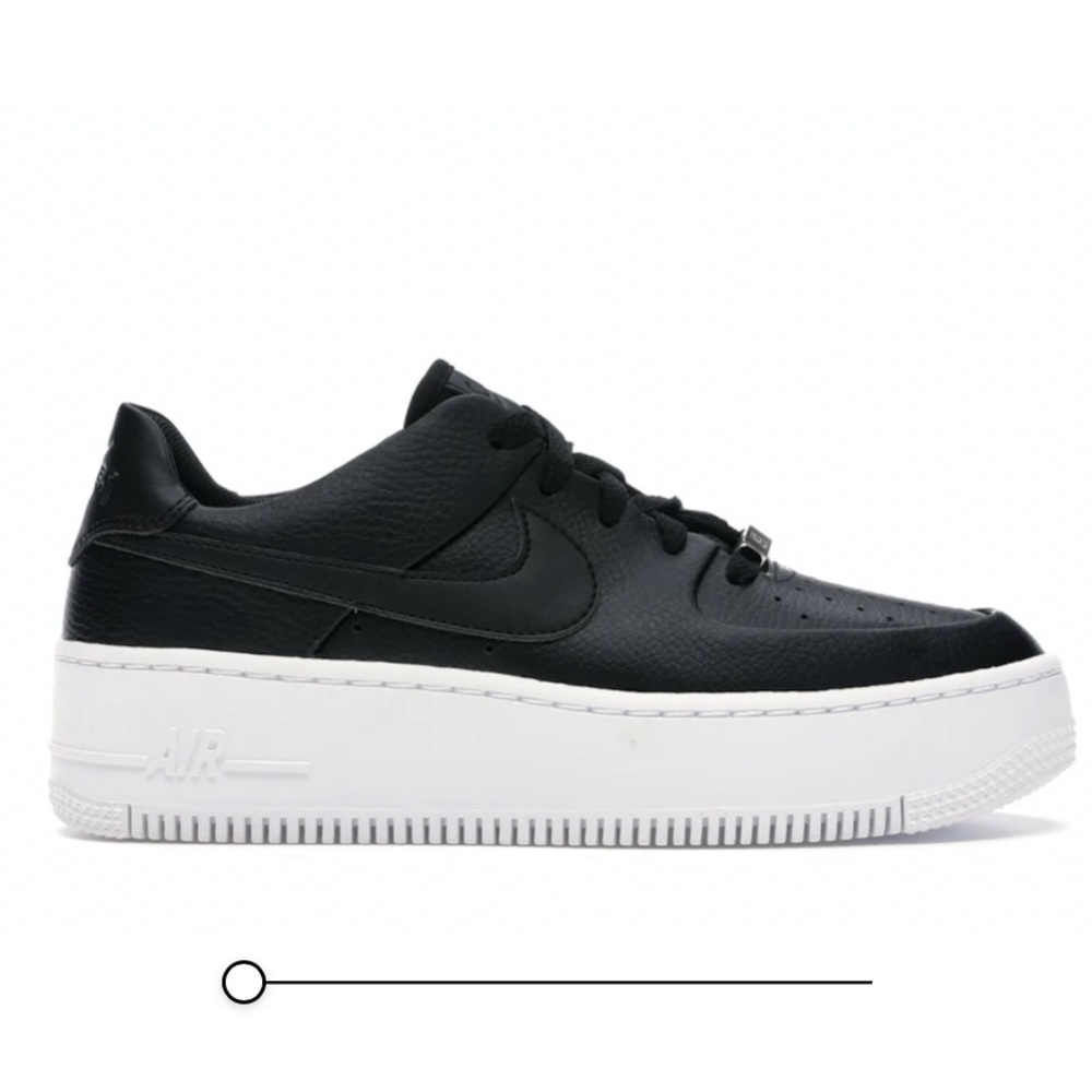 Nike Air Force 1 Sage Low